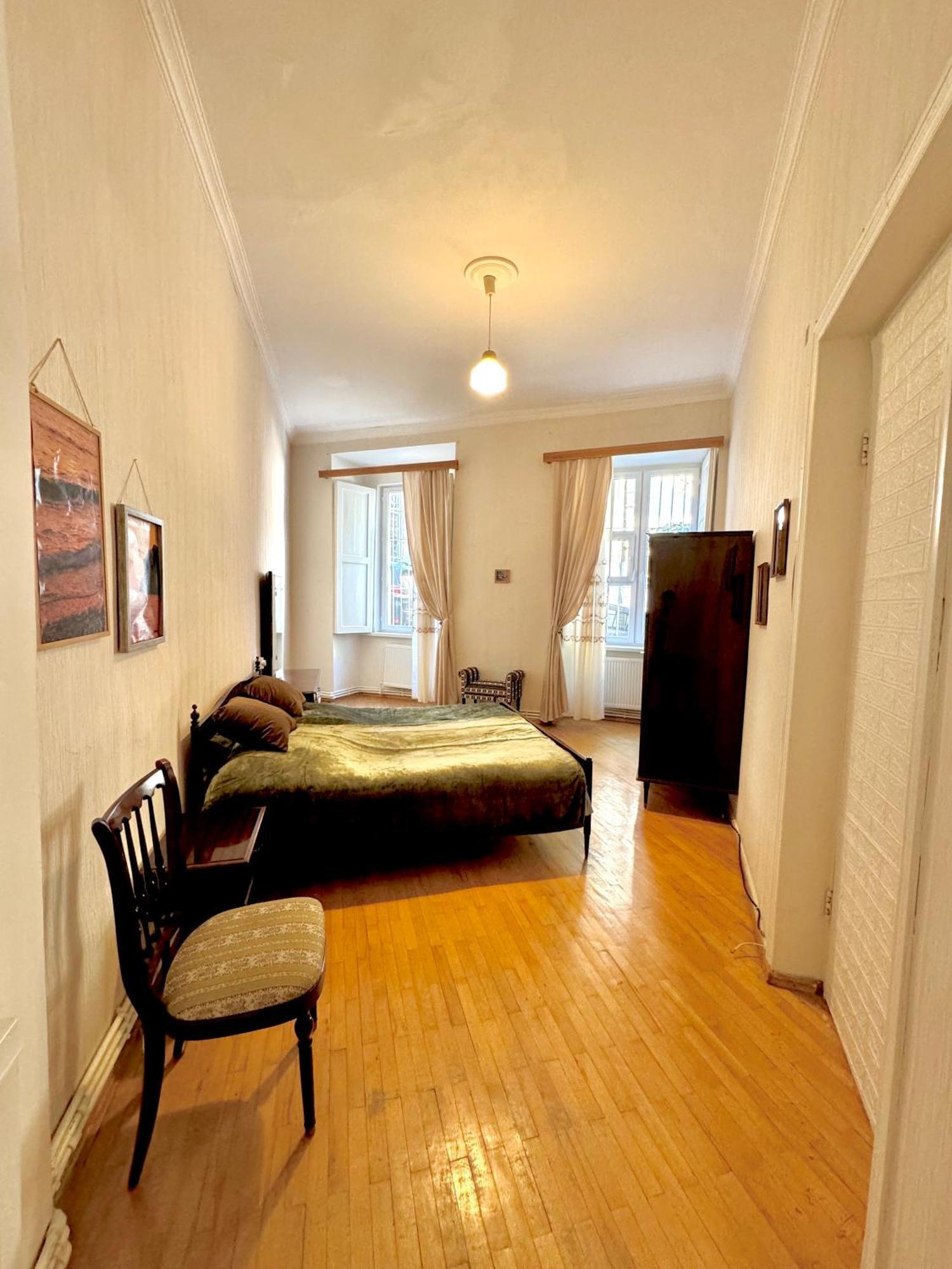 Authentic Old Tbilisi Apartment Luaran gambar
