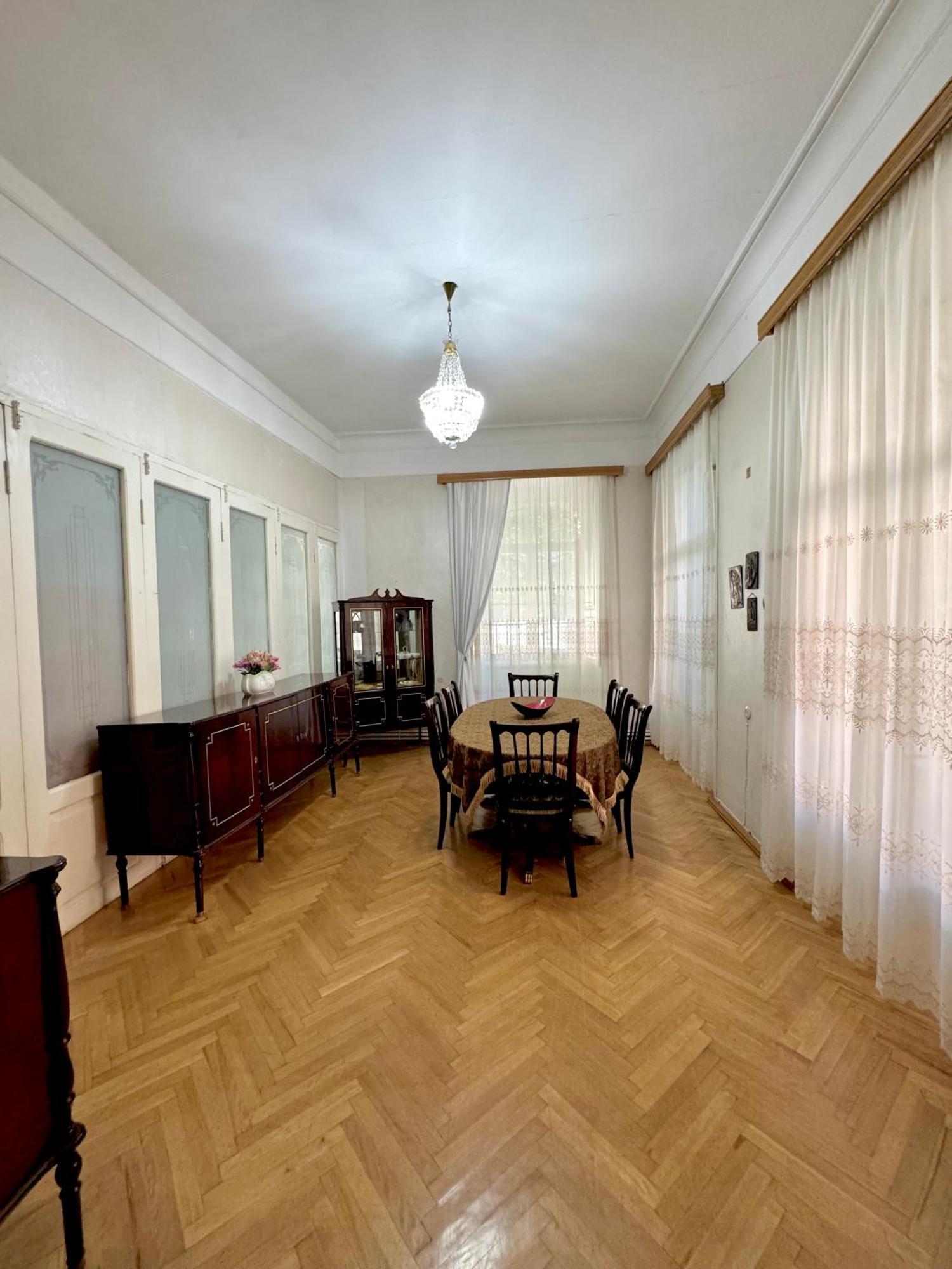 Authentic Old Tbilisi Apartment Luaran gambar